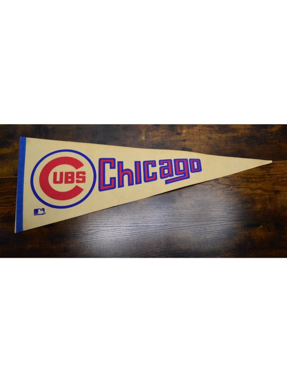 Vintage MLB Chicago Cubs pennant baseball collectible 30 inches